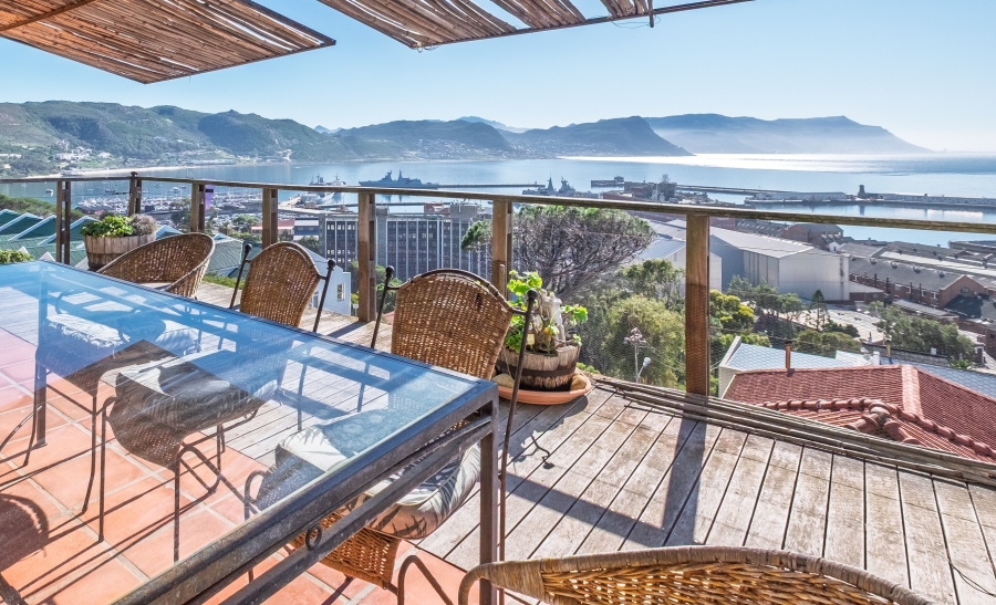4 Bedroom Property for Sale in Simons Town Western Cape